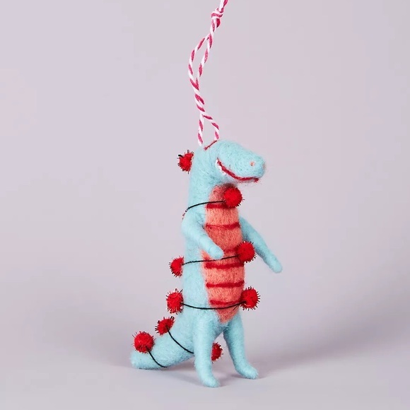 New! Party Alligator Ornament-Red Christmas Balls - Picture 1 of 5